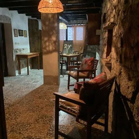 Old Stone Tavern